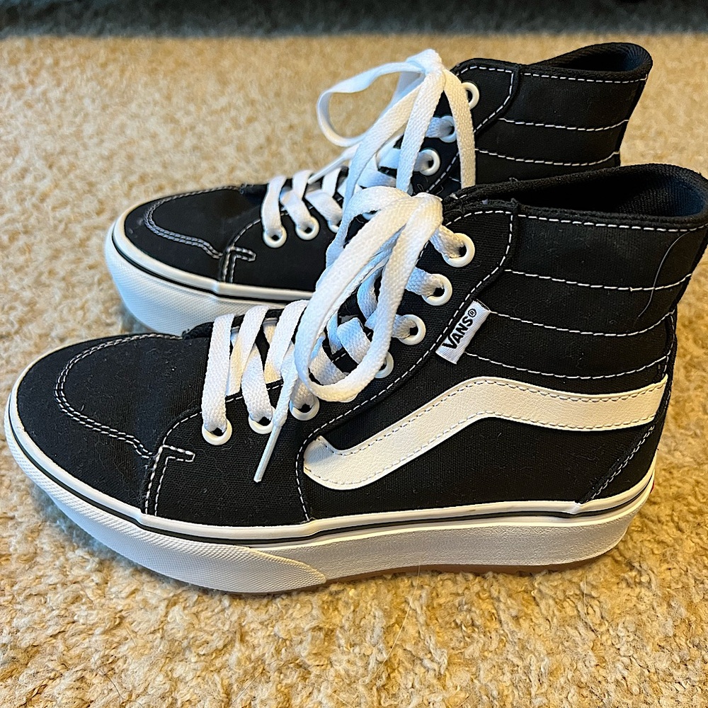 Vans Women’s Platform. Perfect Condition!! Worn only for a photo shoot.